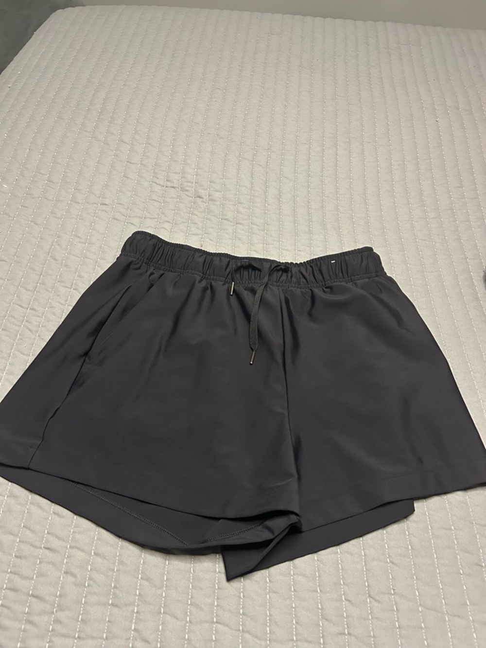 Old Navy Women's Black Athletic Pull-On Shorts
